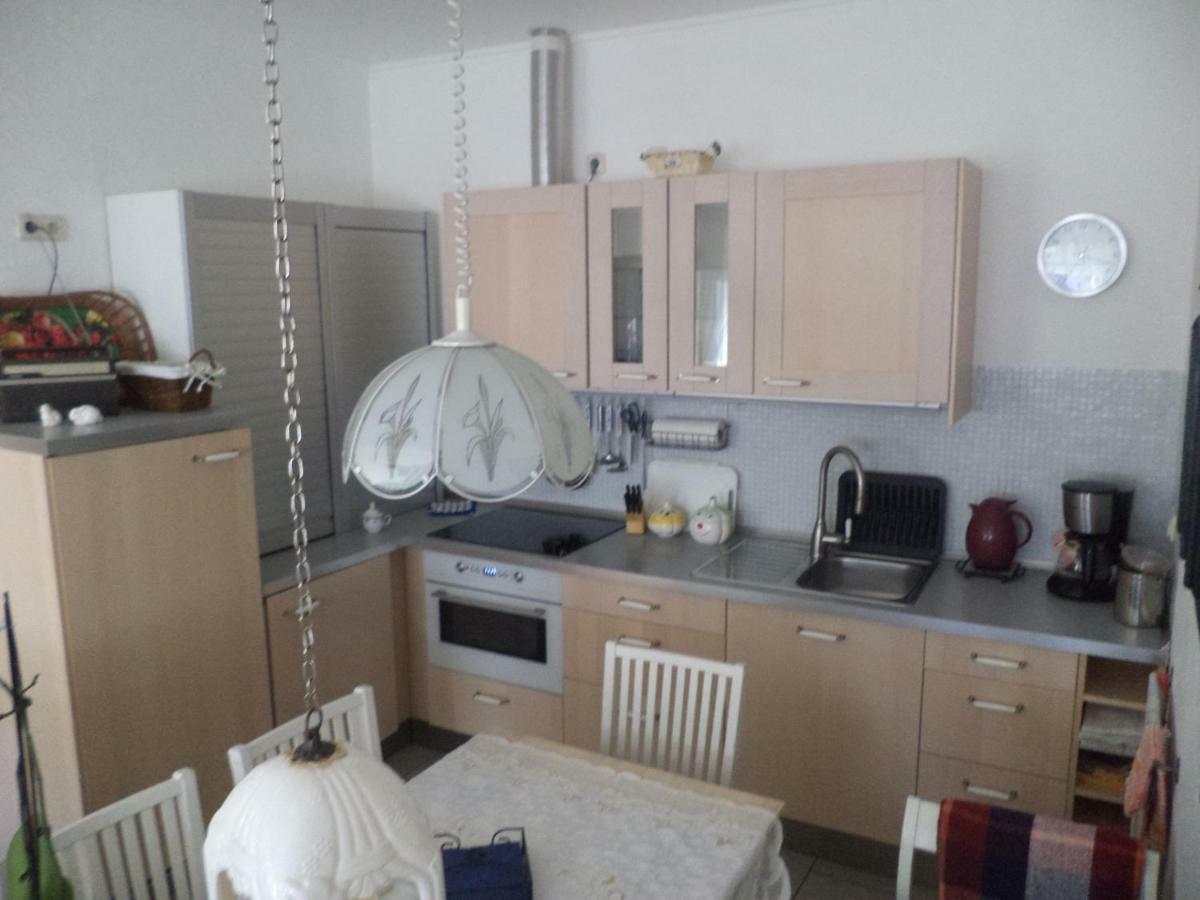 Ferienappartment Mit Schlafzimmer Farschweiler Exterior foto